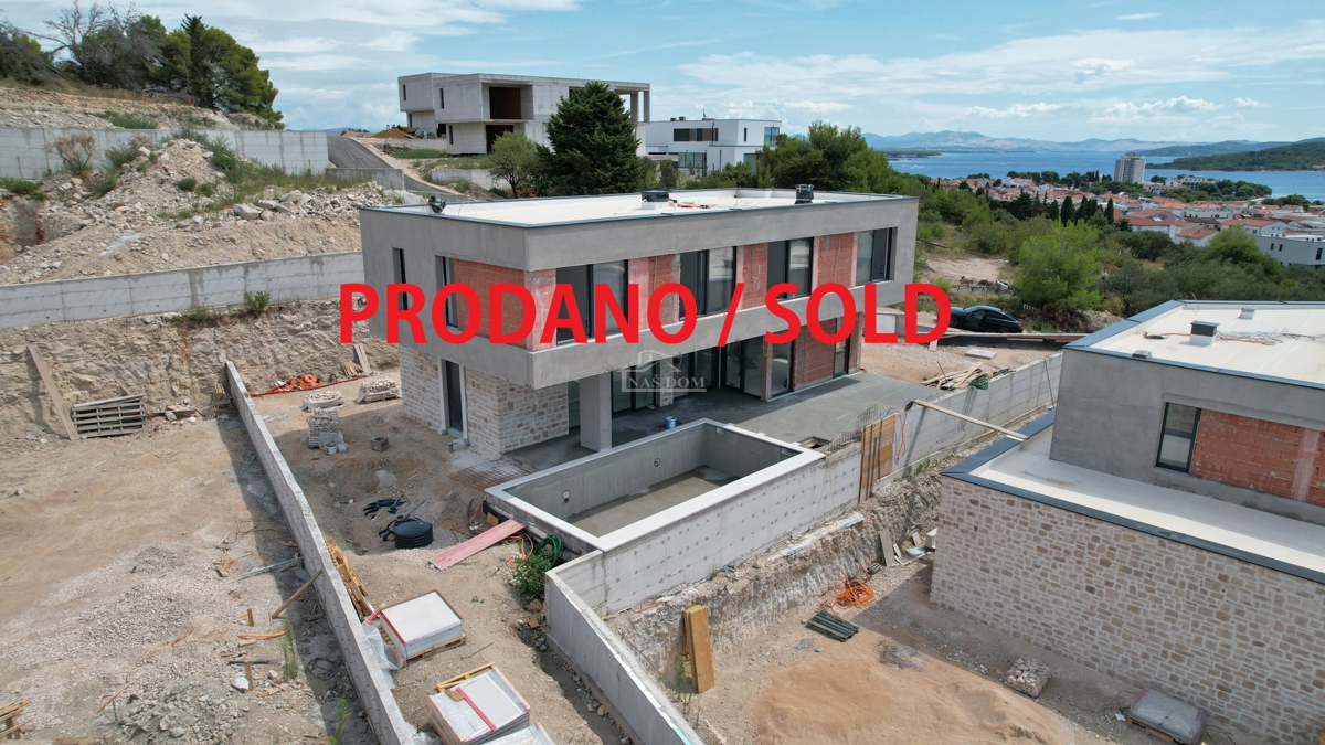 Luksuzna vila "3" s panoramskim pogledom na morje in otočje