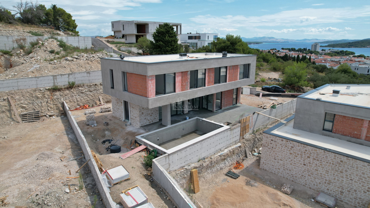 Luksuzna vila "3" s panoramskim razgledom na morje in otočje