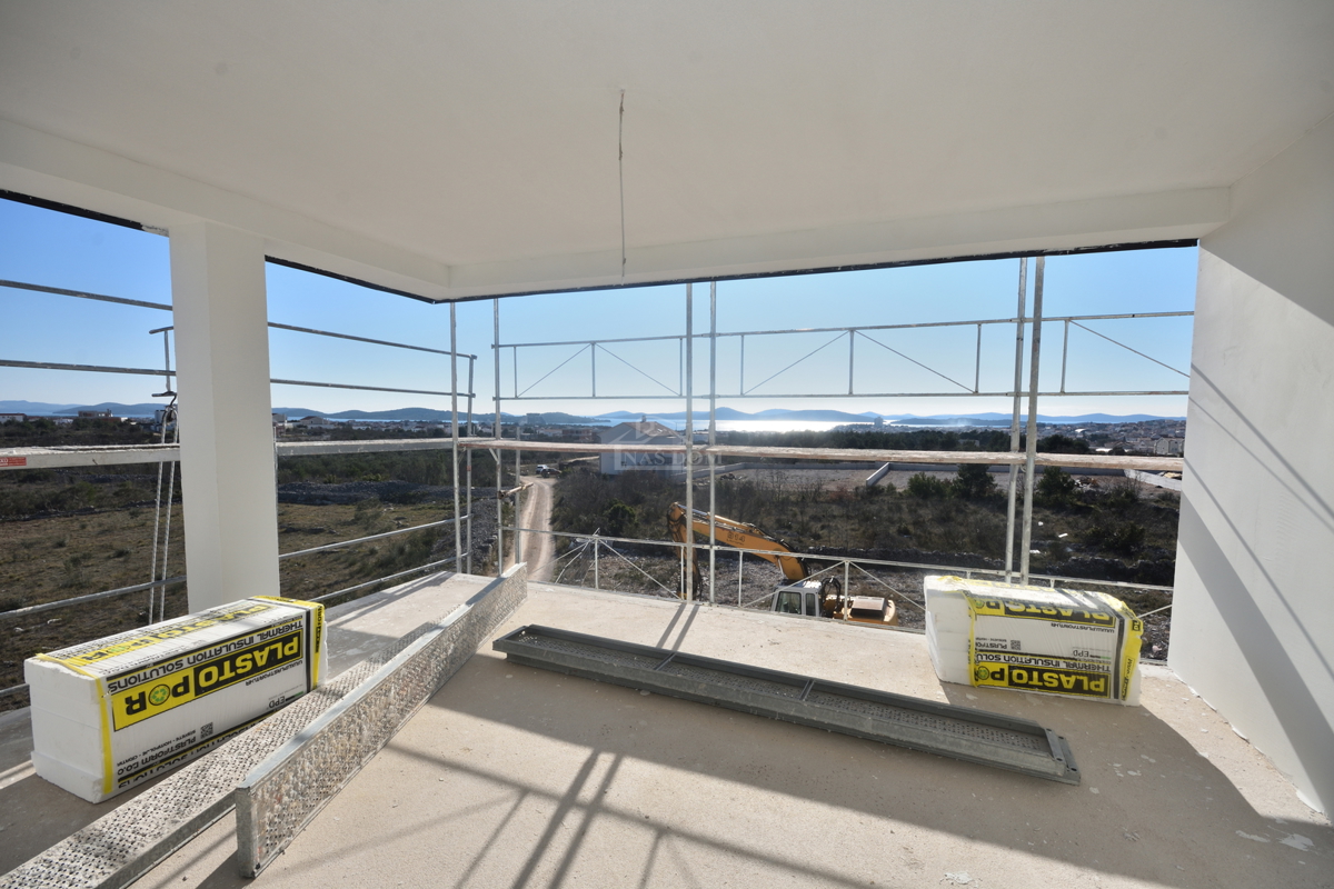 Vodice - Komfortno stanovanje S9 s tremi spalnicami, čudovit razgled na morje - NOVO