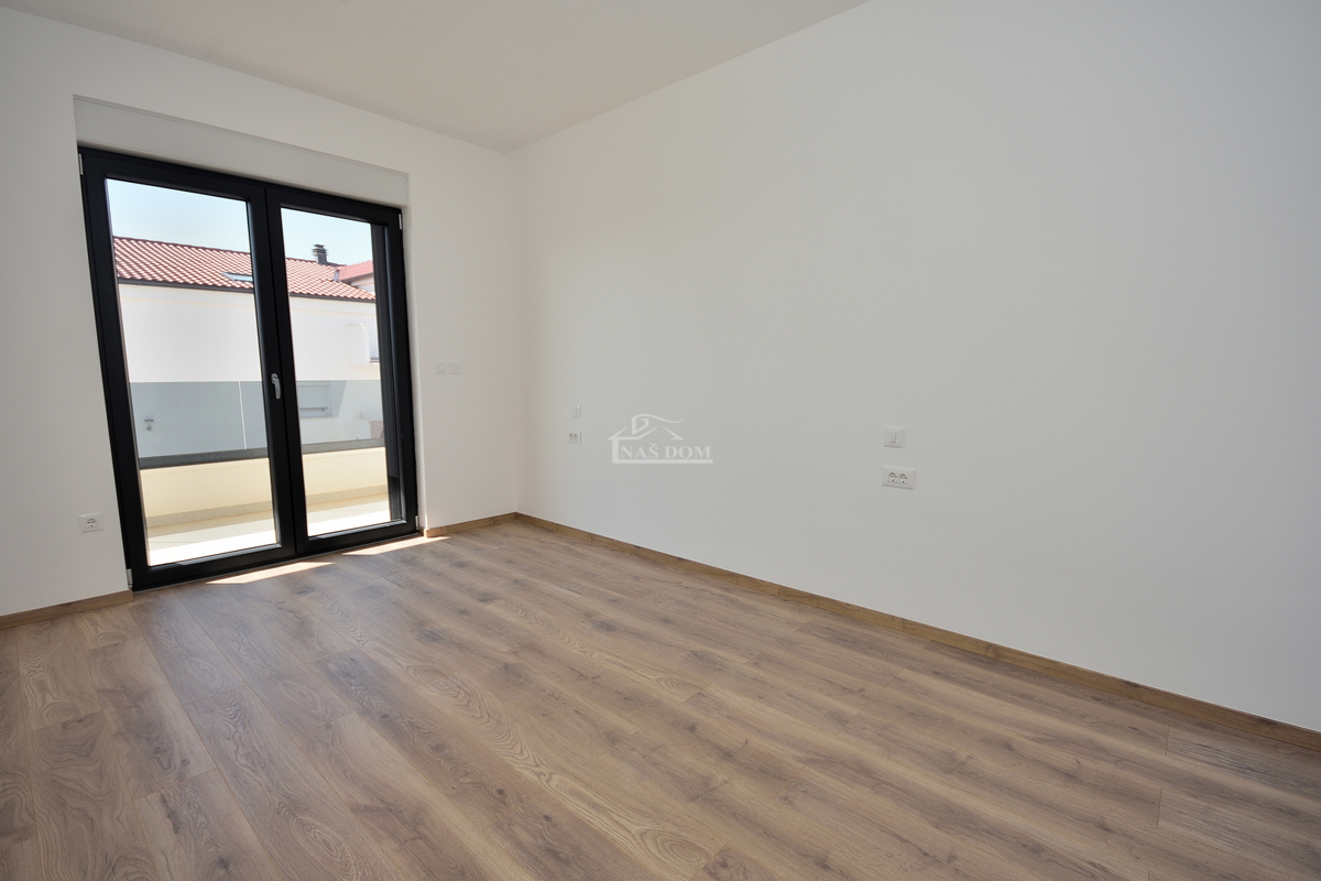 Vodice - s4 dvonadstropno stanovanje z vrtom, 3S+DB, 115,42 m2