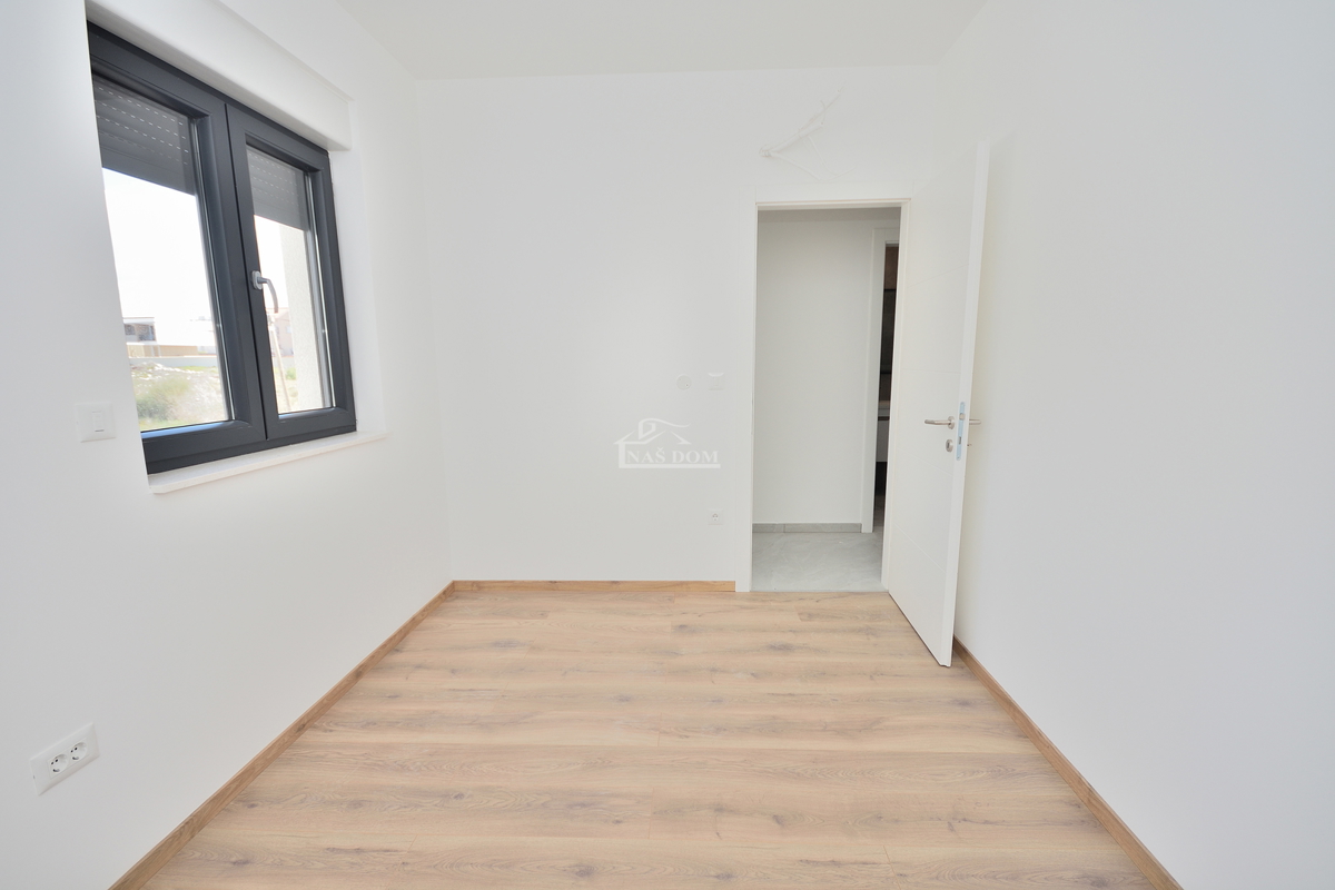 Vodice - s4 dvonadstropno stanovanje z vrtom, 3S+DB, 115,42 m2