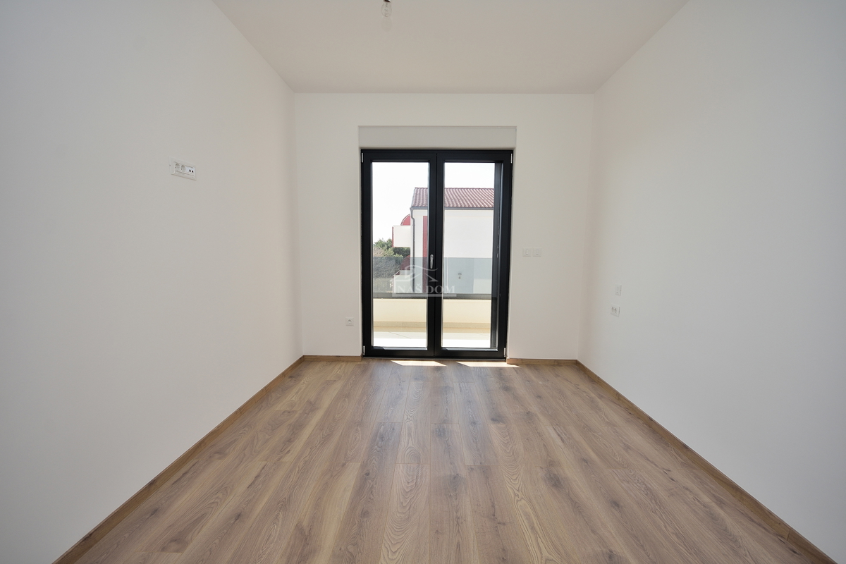 Vodice - s4 dvonadstropno stanovanje z vrtom, 3S+DB, 115,42 m2