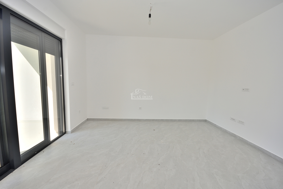 Vodice - s4 dvonadstropno stanovanje z vrtom, 3S+DB, 115,42 m2