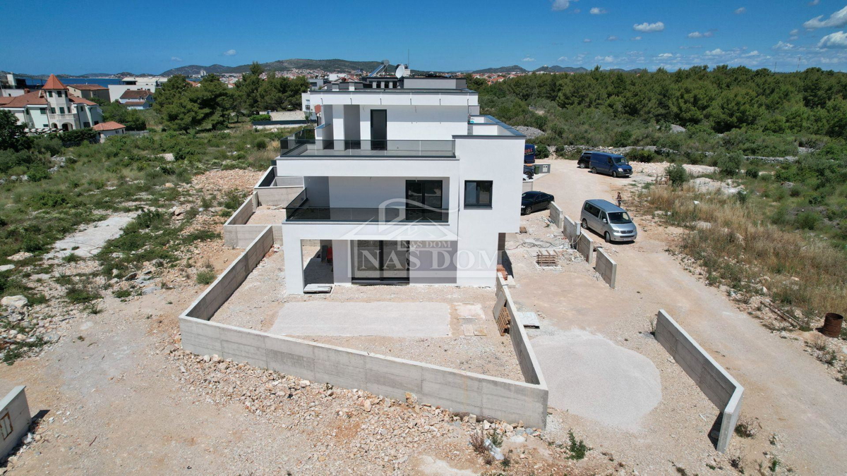 Prodaja, hiša, samostojna, Šibensko-kninska županija, Vodice, Srima