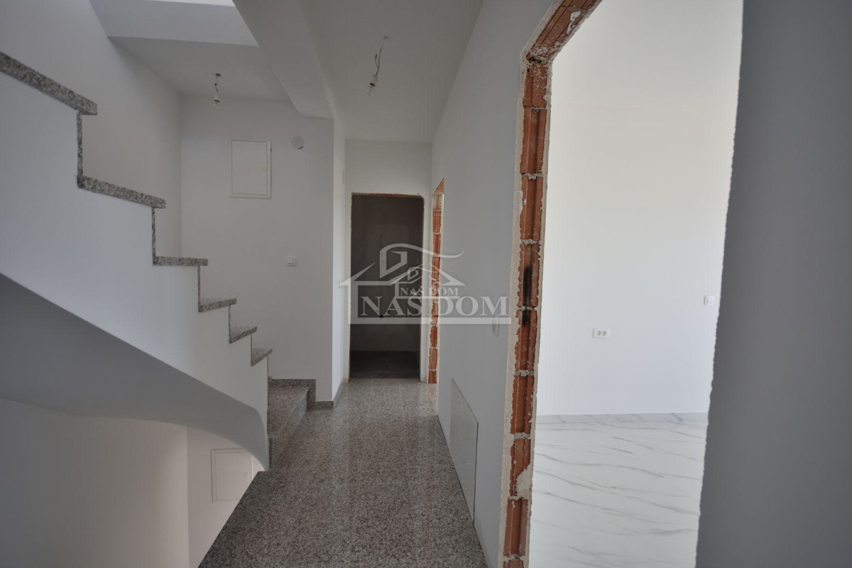 Prodaja, hiša, samostojna, Šibensko-kninska županija, Vodice, Srima