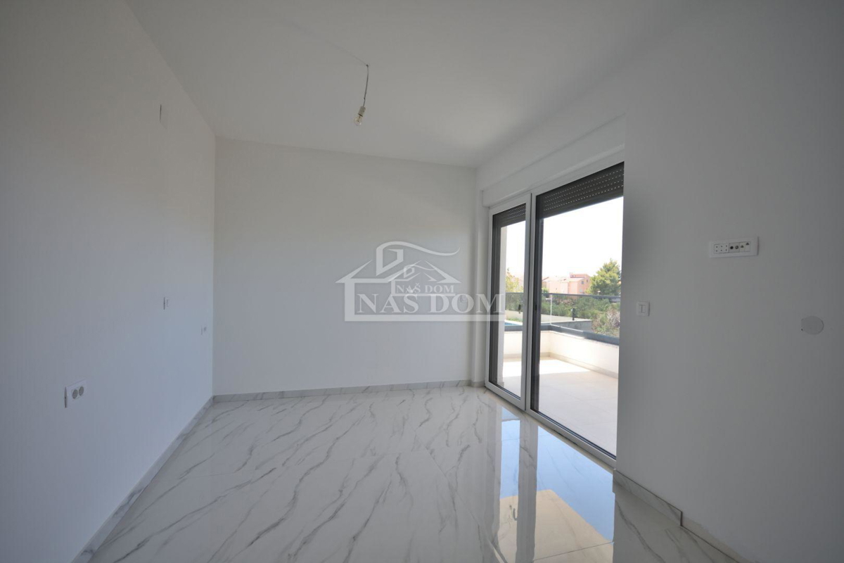 Prodaja, hiša, samostojna, Šibensko-kninska županija, Vodice, Srima