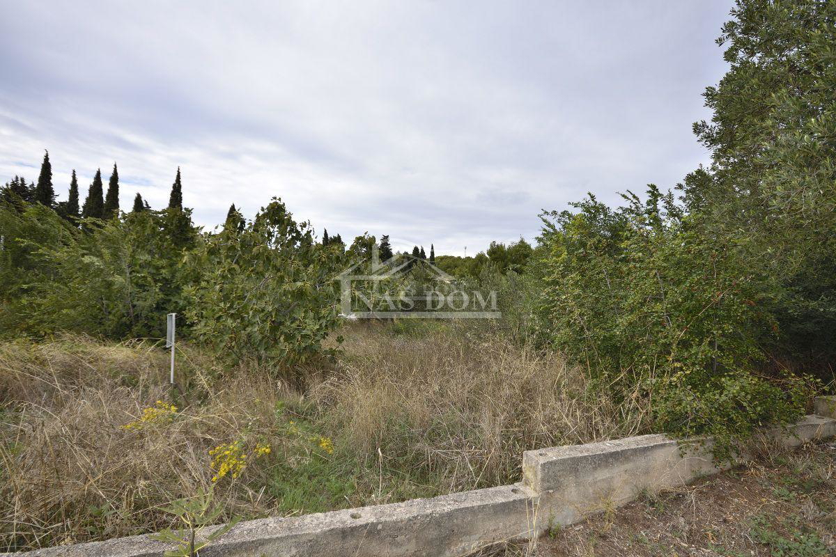 Vodice - Gradbeno zemljišče 1387m2 s pogledom na morje