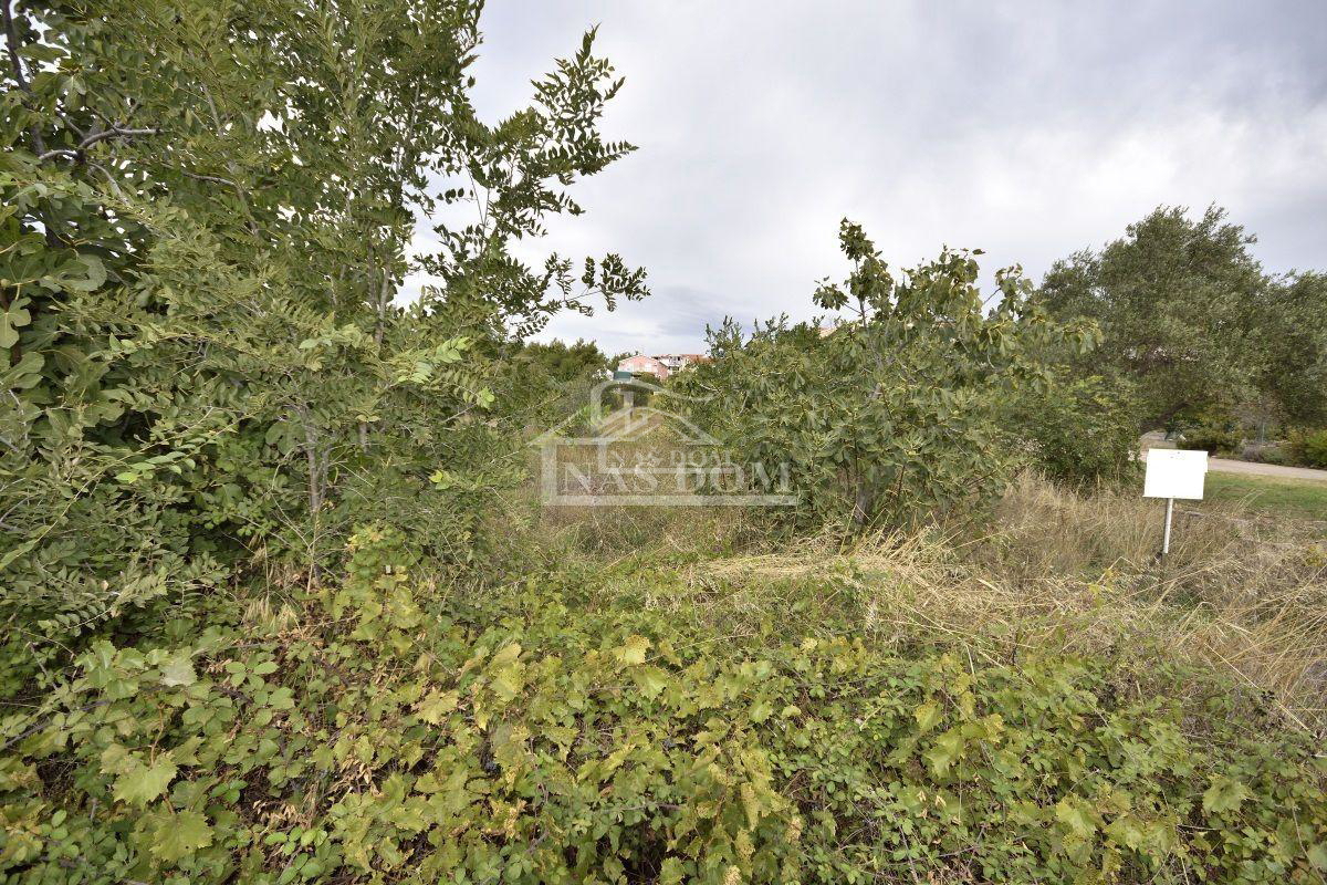 Vodice - Gradbeno zemljišče 1387m2 s pogledom na morje