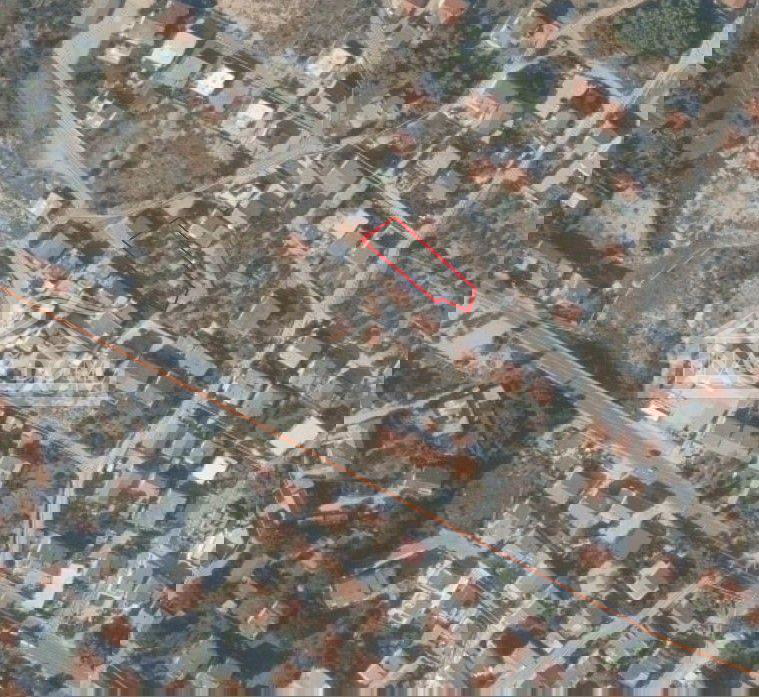 Vodice - prodaja se stavbno zemljišče 1205 m2