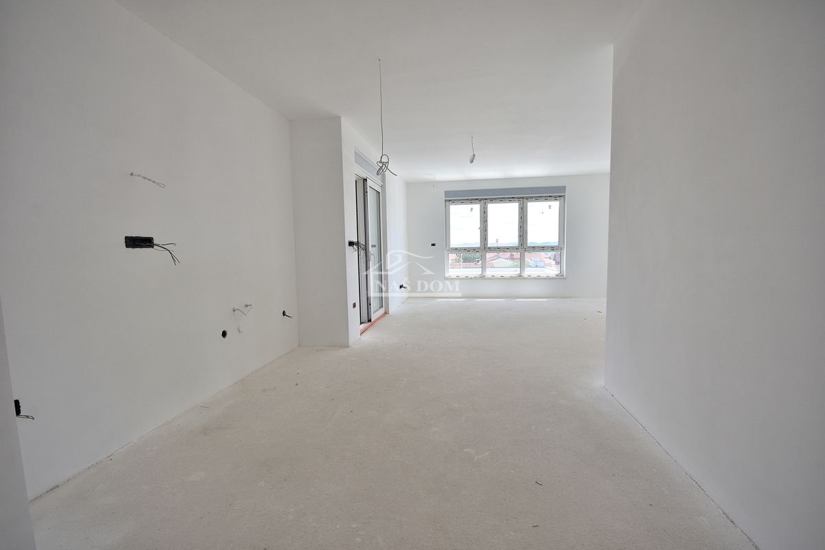 Vodice - **NOVOGRADNJA** *POGLED NA MORJE** S6 stan 2S+DB, 550 m od centra