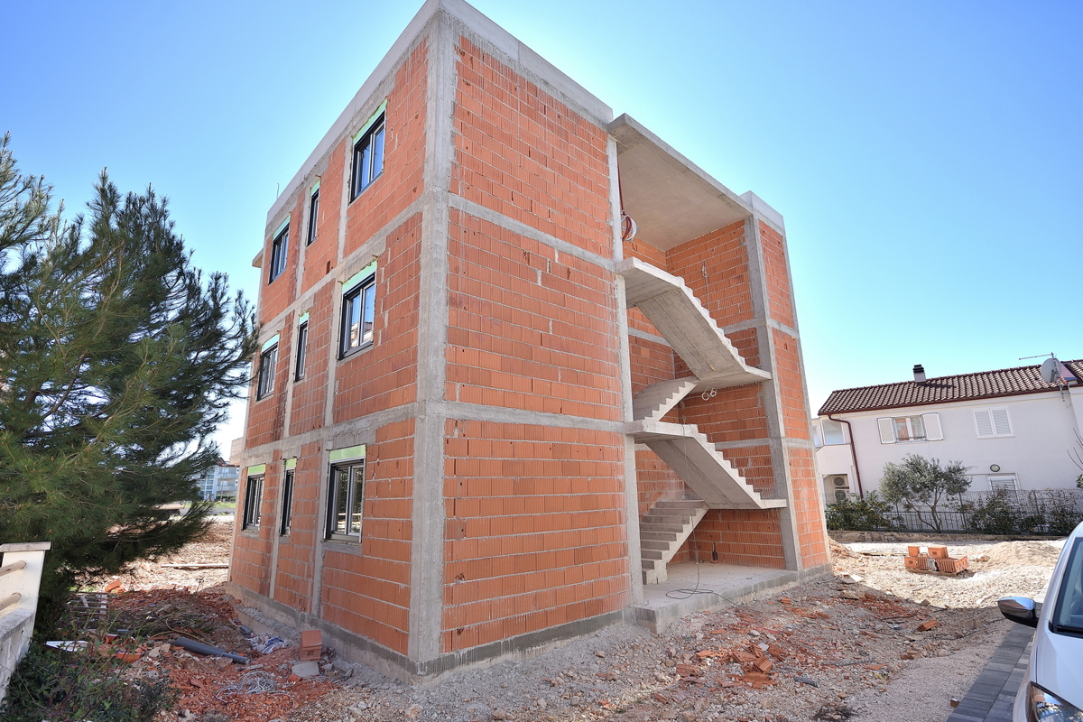 Vodice - PENTHOUSE S3 stanovanje, 200 m od plaže