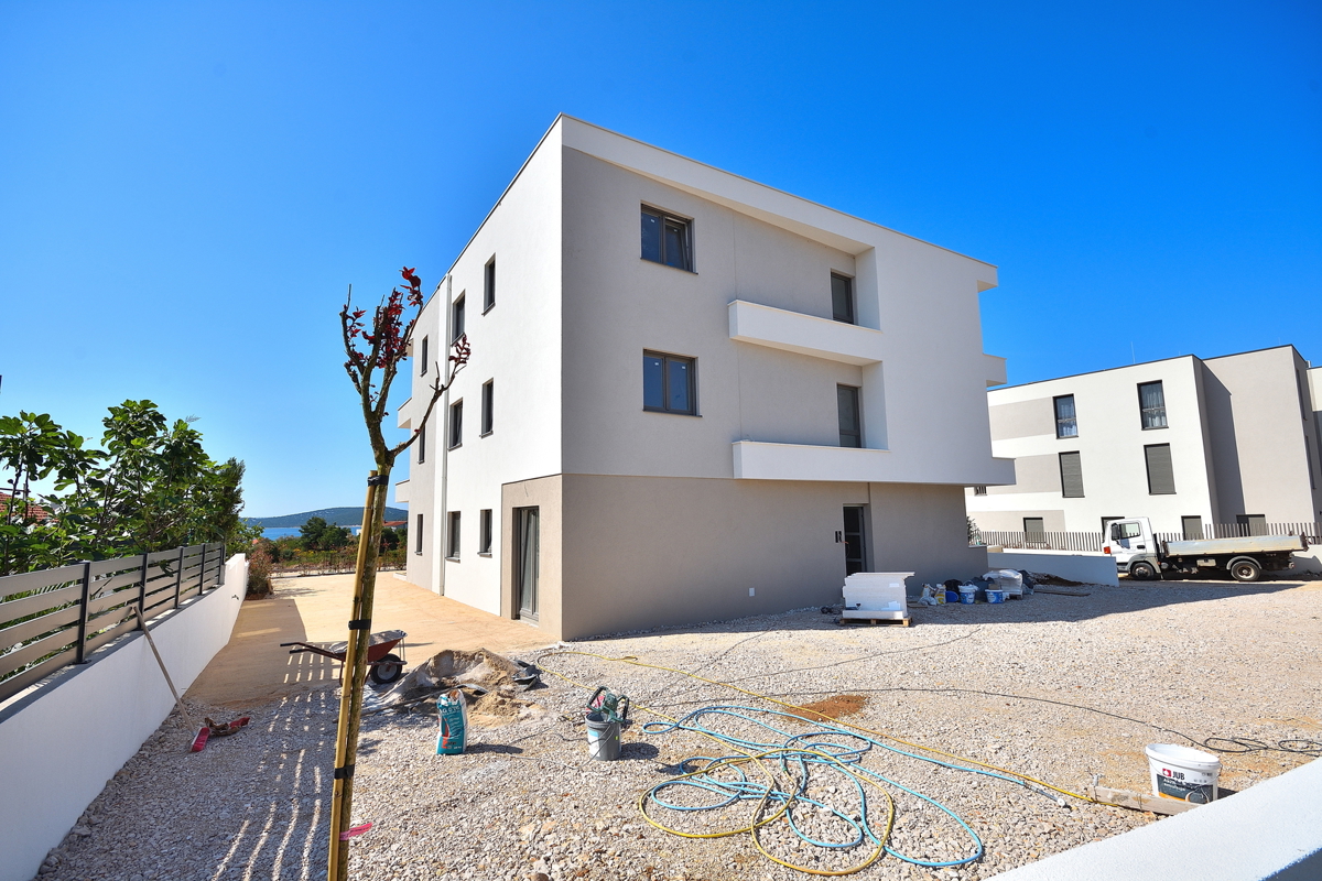 Vodice - *NOVA GRADNJA* Stanovanje S4, 1. nadstropje, 300 m od plaže