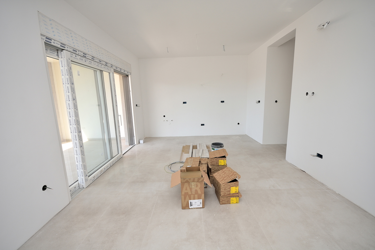 Vodice - *NOVA GRADNJA* Stanovanje S4, 1. nadstropje, 300 m od plaže
