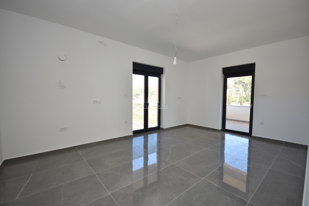 Tribunj, Sovlje - Stanovanje S4 v prvem nadstropju