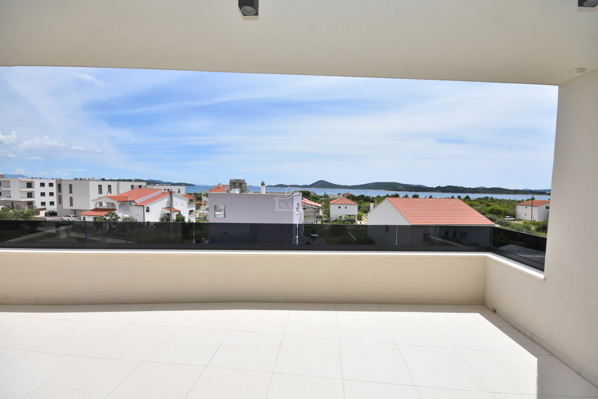 Vodice - Stanovanje S6 v drugem nadstropju, panoramski pogled na morje