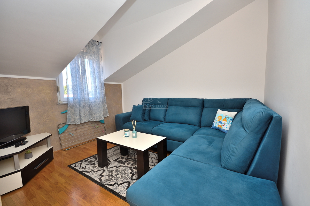 Vodice - Stanovanje z dvema spalnicama, 200 m od plaže