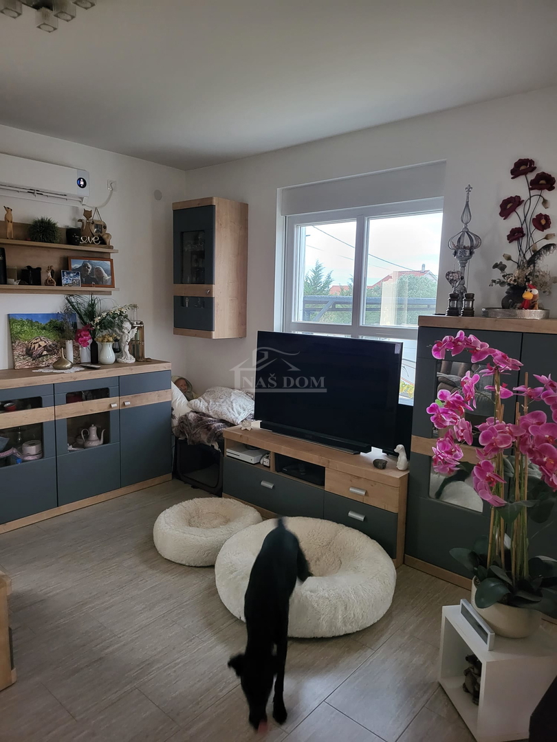 BIOGRAD, Donja Jagodna - vila z bazenom, pogled na naravo