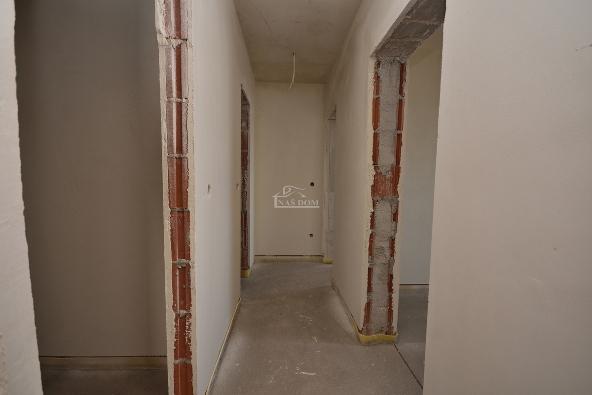 Vodice - Luksuzno stanovanje S9 z dvema spalnicama, dvigalo, pogled na morje, drugo nadstropje