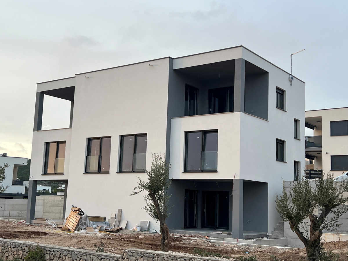 Vodice - Luksuzna dvojna kuća S1 s bazenom in pogledom na morje