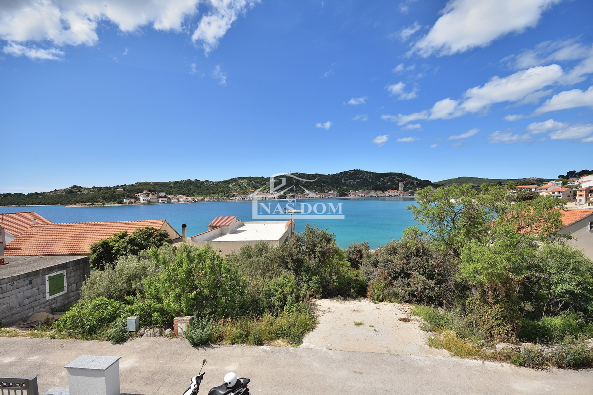 Tisno -**NOVOGRADNJA** Stanovanja s pogledom na morje, 50 m od plaže