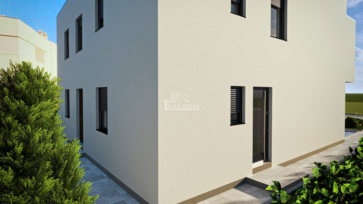 Vodice - **NOVOGRADNJA** S2 kuća s bazenom na mirni lokaciji