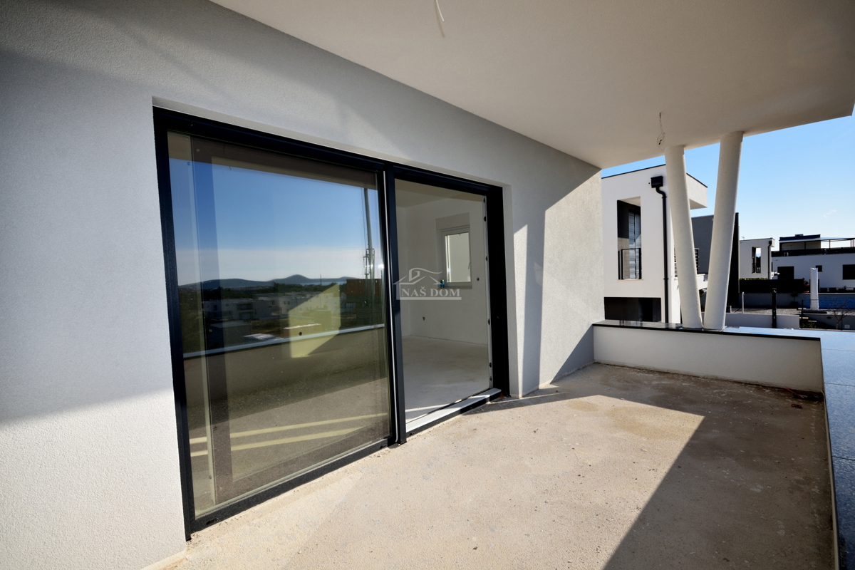 Vodice - S4 dvonadstropno stanovanje z razgledom na morje