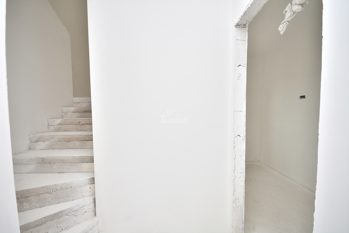 Vodice - S4 dvonadstropno stanovanje z razgledom na morje