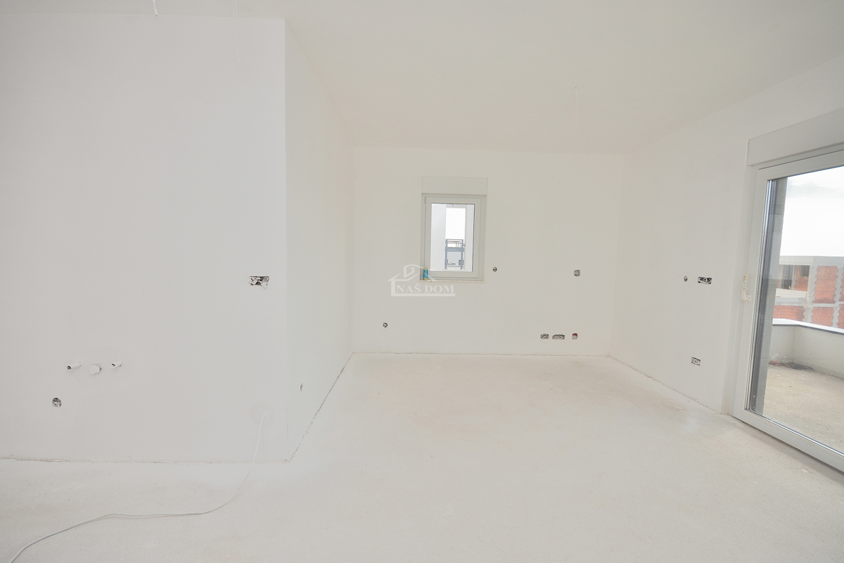 Vodice - S4 dvonadstropno stanovanje z razgledom na morje