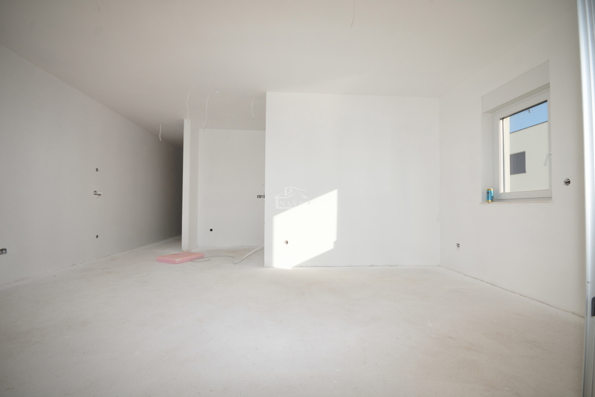 Vodice - S4 dvonadstropno stanovanje z razgledom na morje