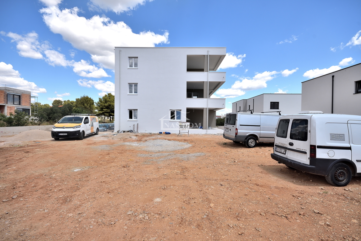 Vodice - NOVOGRADNJA S2 stanovanje z vrtom