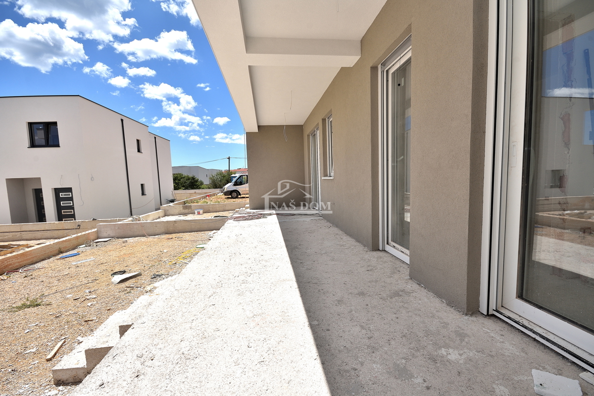 Vodice - NOVOGRADNJA S2 stanovanje z vrtom