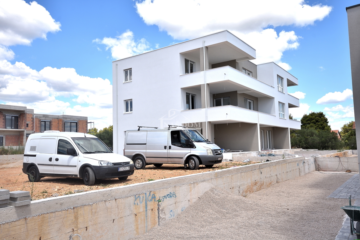 Vodice - NOVOGRADNJA S2 stanovanje z vrtom