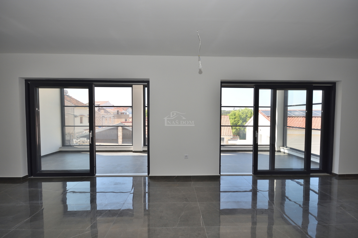 Tribunj, Sovlje - Luksuzno stanovanje S3, le 50 m od morja