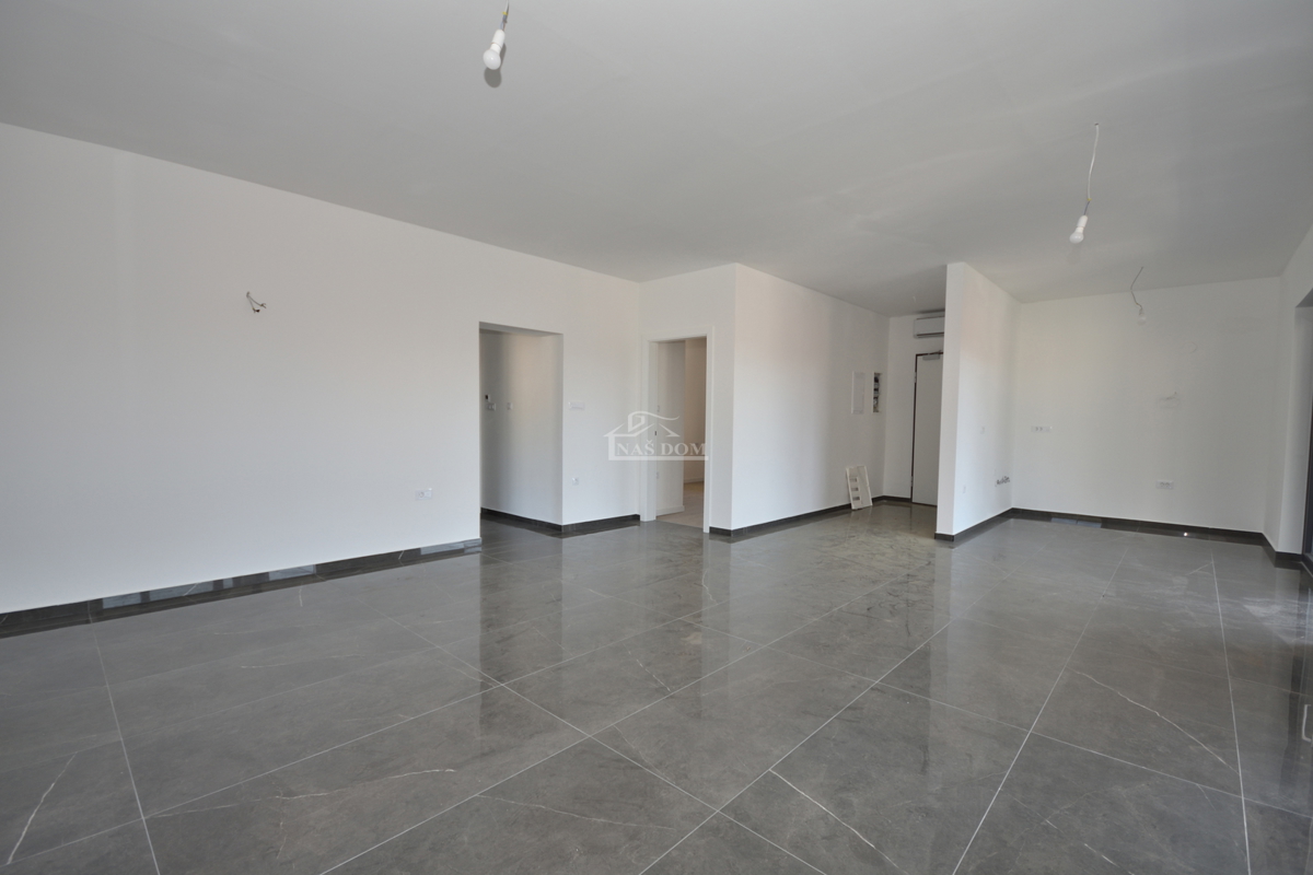 Tribunj, Sovlje - Luksuzno stanovanje S3, le 50 m od morja