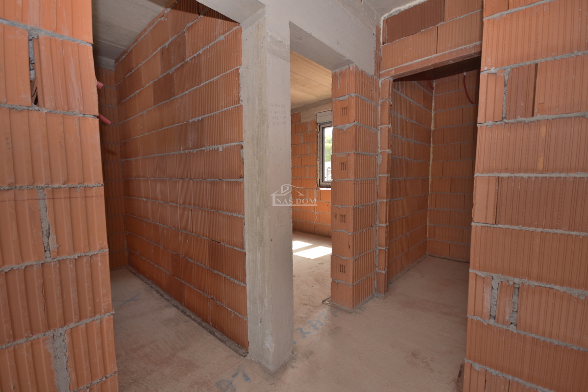 Brodarica - Stan S1 v pritličju, z vrtom in pogledom na morje