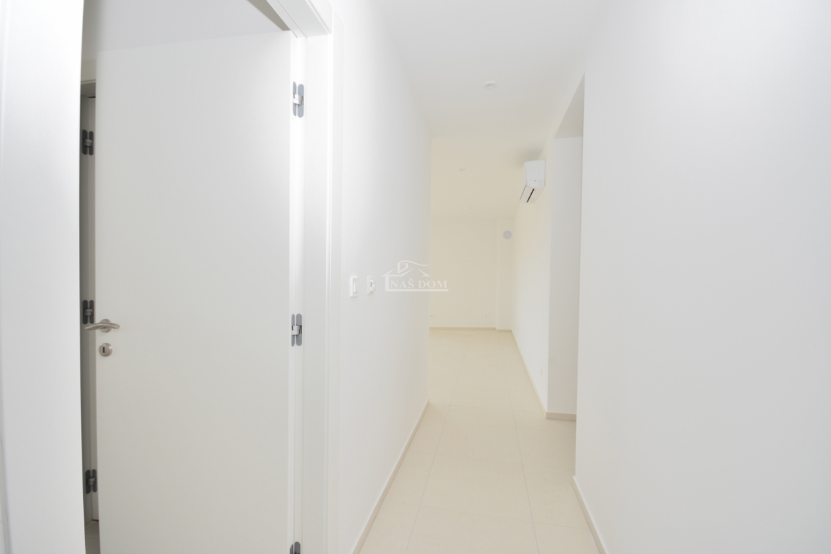 Vodice - Stanovanje S3 v prvem nadstropju, le 350 m od plaže