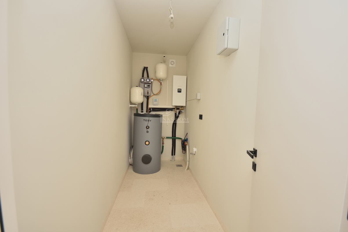 Tribunj - Stanovanje S6 z odprtim pogledom na morje, 400 m od plaže