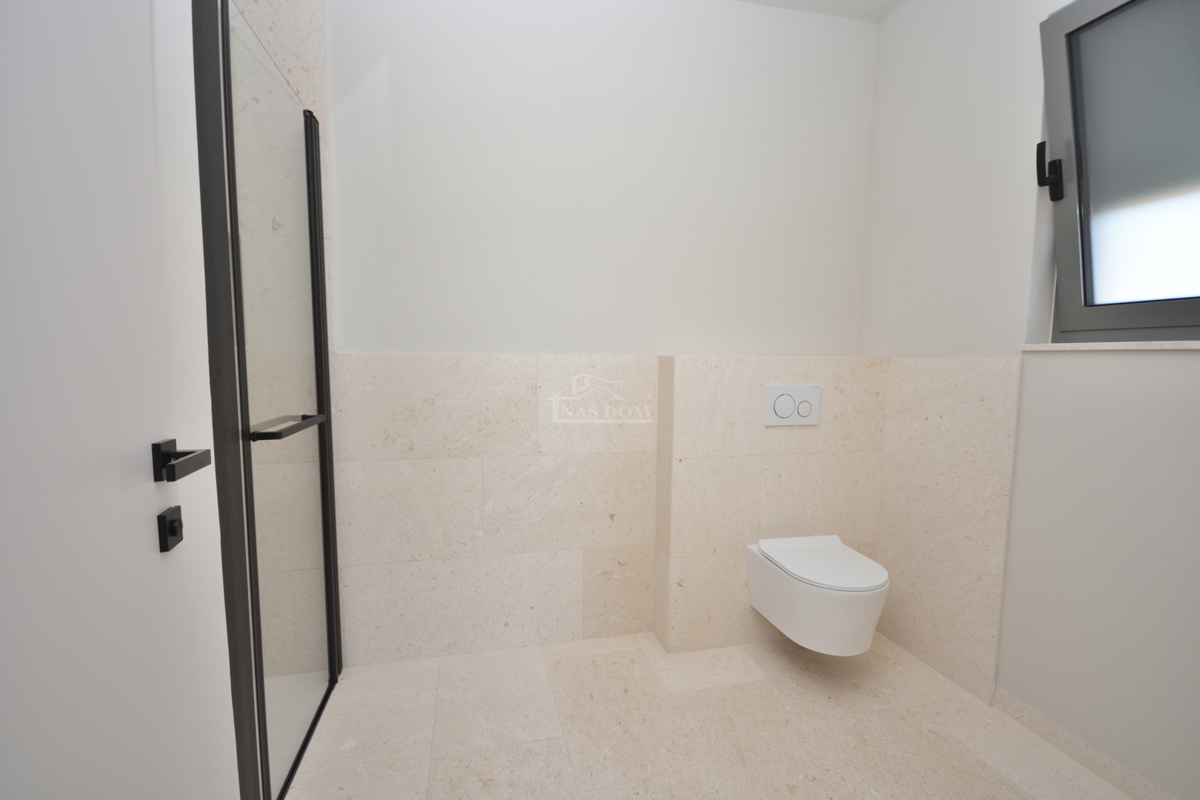 Tribunj - Stanovanje S6 z odprtim pogledom na morje, 400 m od plaže