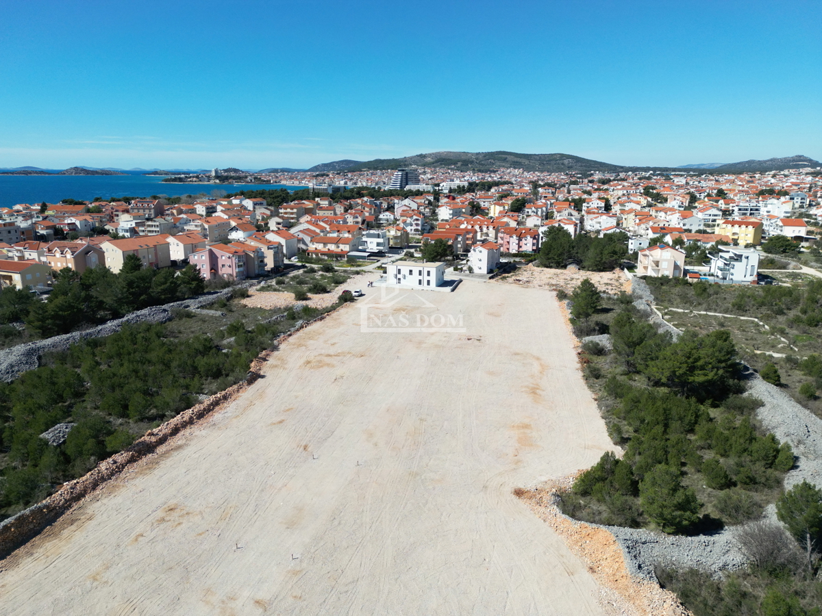 Vodice, Srima - gradbeno zemljišče 400 m od plaže