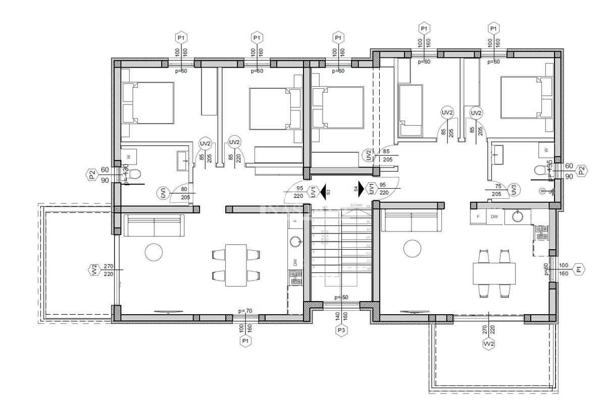 Gradbeno zemljišče s projektom za 4 stanovanjske enote – 550 m od plaže, Srima