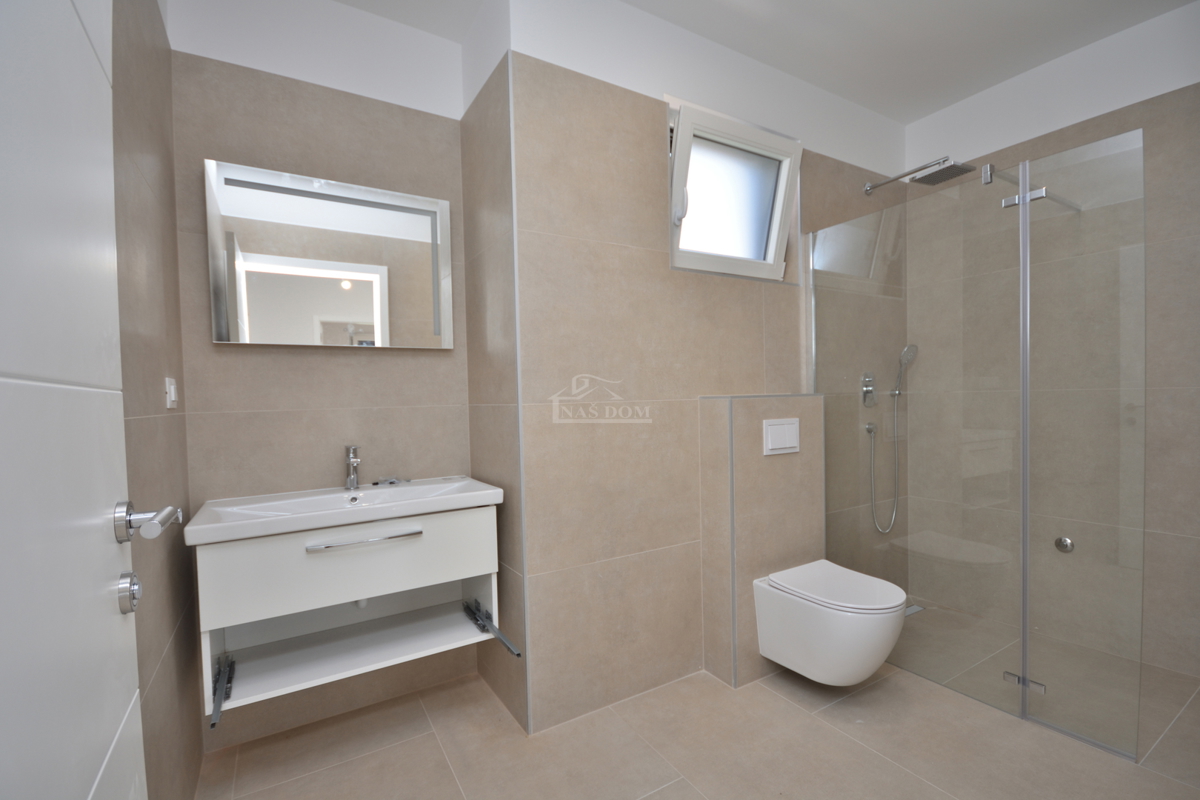 Vodice - Luksuzna hiša S1 le 150 m od plaže