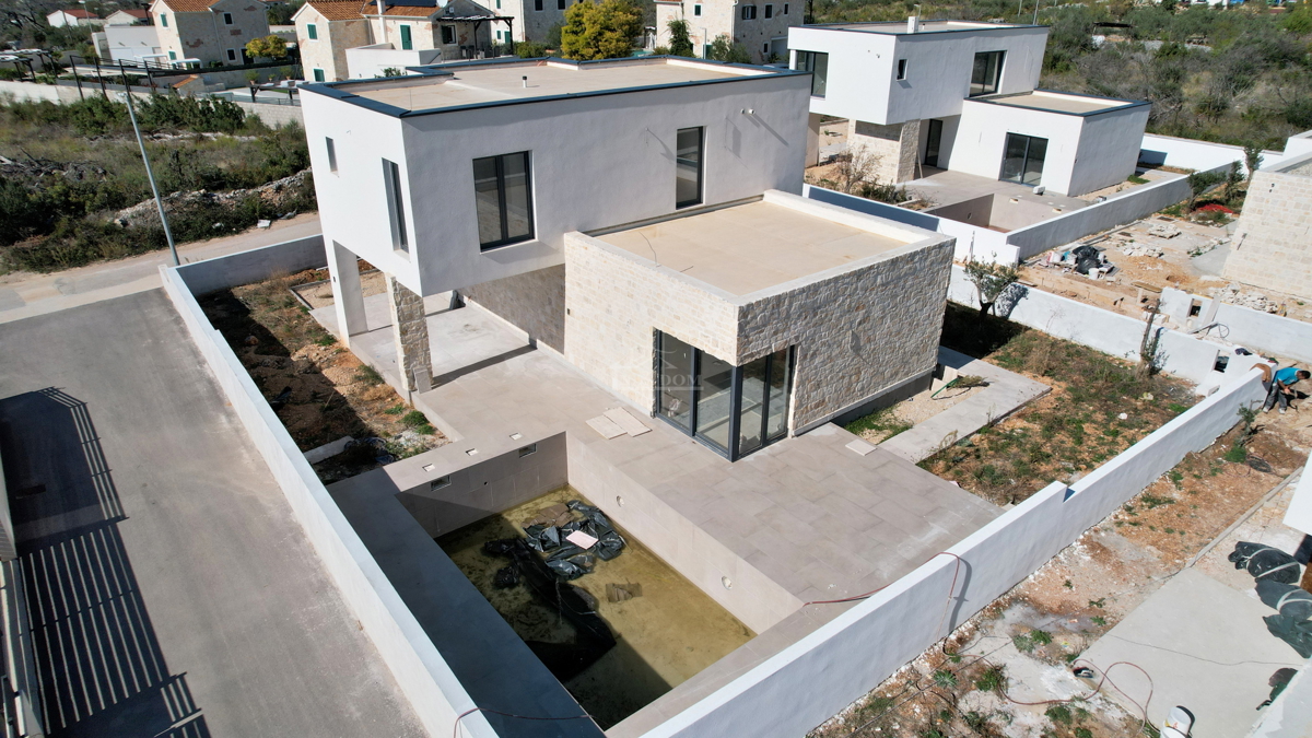 Zaton - NOVOGRADNJA moderna luksuzna vila s bazenom