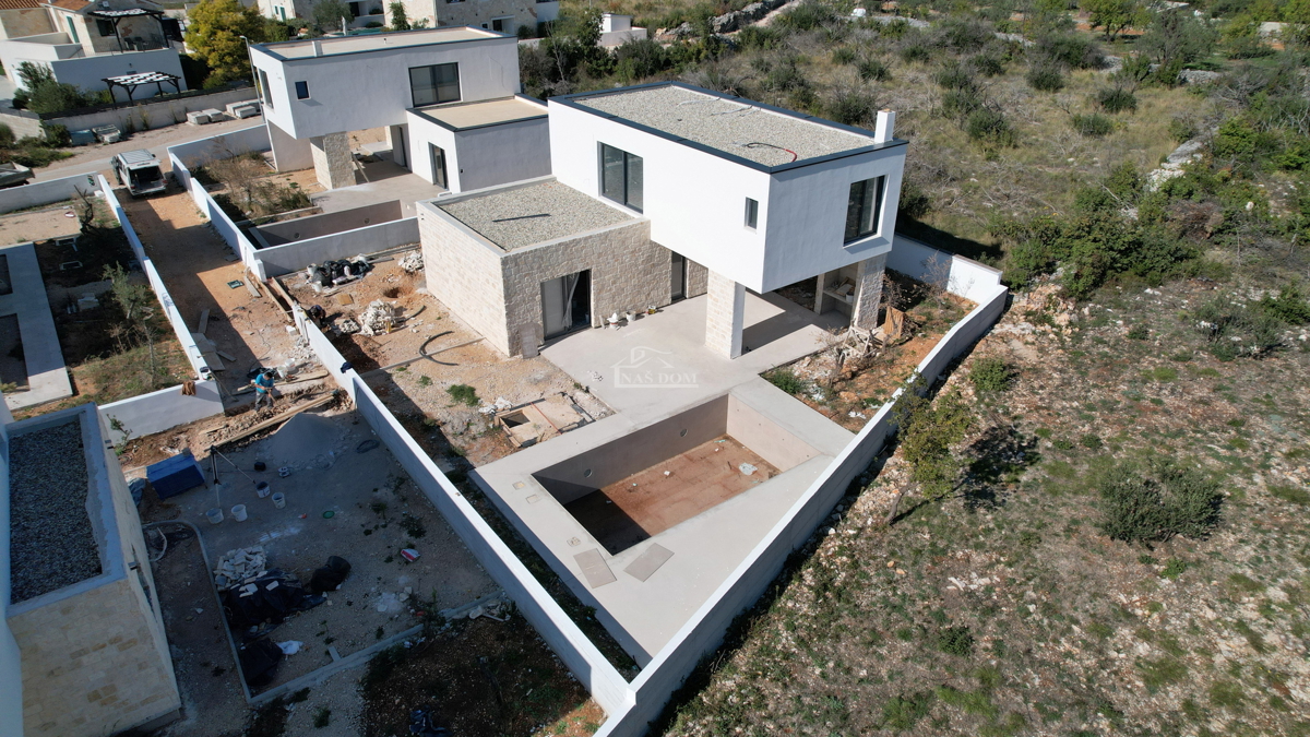 Zaton - NOVOGRADNJA moderna luksuzna vila s bazenom