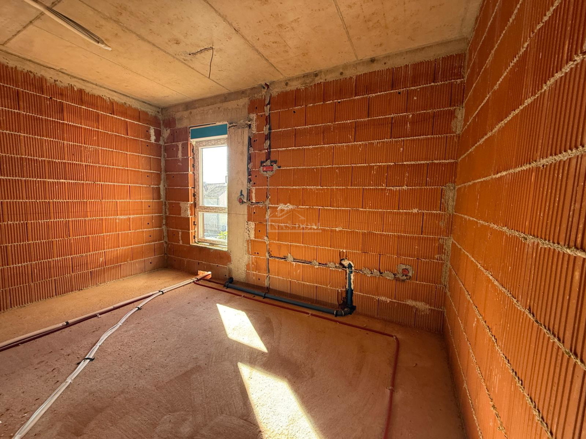 Vodice - NOVOGRADNJA - S4 stanovanje z dvema spalnicama v prvem nadstropju