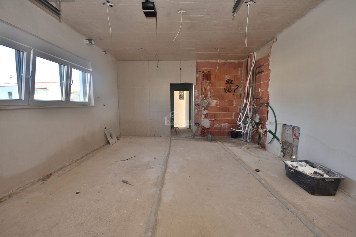 VODICE - Moderna vila s bazenom - NOVOGRADNJA