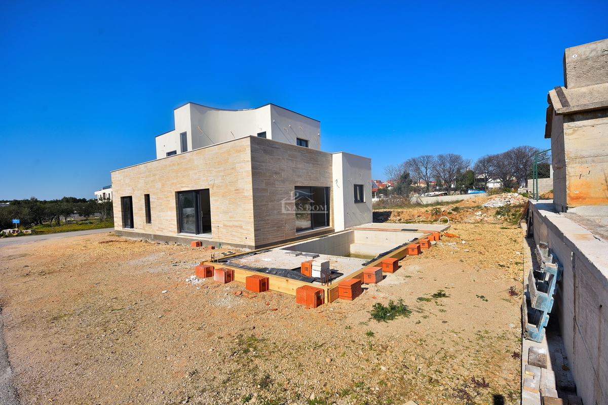 VODICE - Moderna vila s bazenom - NOVOGRADNJA