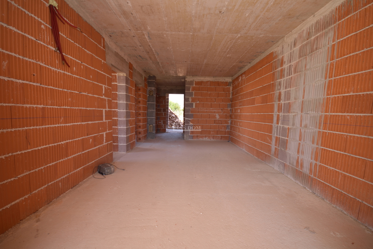 Vodice - Luksuzno stanovanje S1 z vrtom na mirni lokaciji, novogradnja