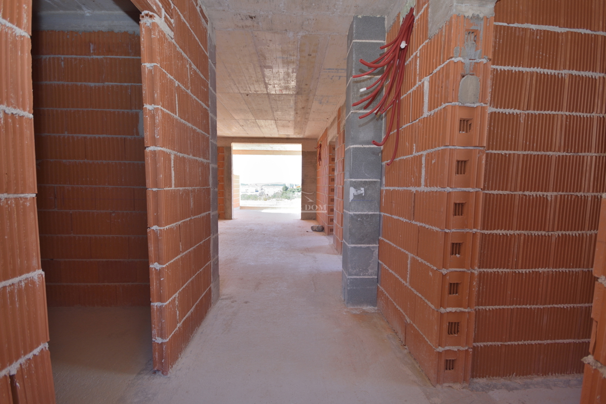 Vodice - Luksuzno stanovanje S1 z vrtom na mirni lokaciji, novogradnja