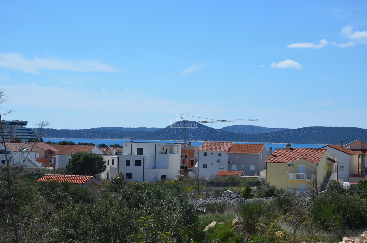 Vodice - Luksuzno stanovanje S1 z vrtom na mirni lokaciji, novogradnja