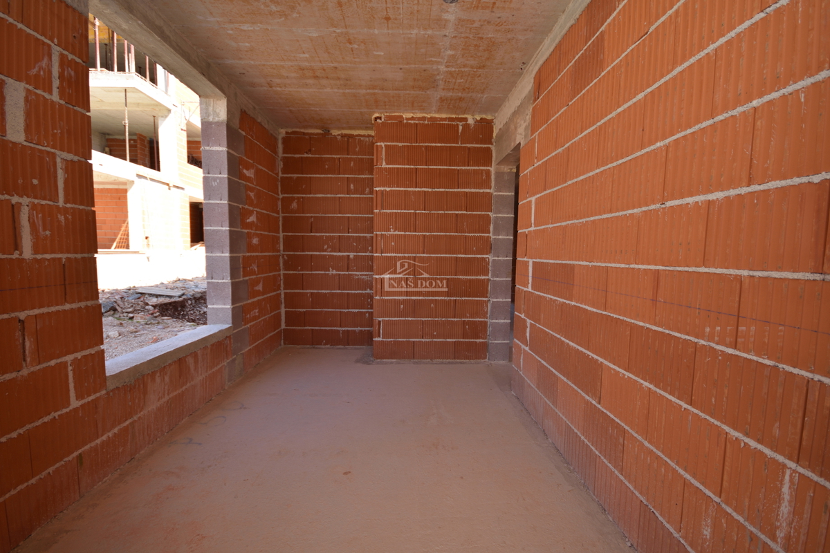 Vodice - Luksuzno stanovanje S1 z vrtom na mirni lokaciji, novogradnja